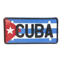 Foto de um(a) Placa de matricula De La Bandeira de Cuba, da categoria de Placas. Placa de matricula De La Bandeira de Cuba, em metal pintada com as cores de Cuba. Medidas 10L X 20C. Vendido no marketplace Trésors.