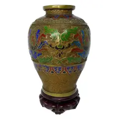 Foto de um(a) Antigo Raro Legítimo Vaso Oriental Em Bronze Cloisonné, da categoria de Vasos. Antigo e lindo vaso em bronze Cloisonné, linda decoração esmaltada à mão ao redor da peça. Essa técnica de trabalho em... Vendido no marketplace Trésors.