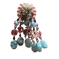 Foto de um(a) Antigo Raro Broche Art Deco Com Cristal Murano Italiano, da categoria de Outros colecionáveis. Grande broche Art Deco. Murano e cristal italiano. Peça única. Feito a mão. Década de 1960. Aproximadamente 9cm. Vendido no marketplace Trésors.