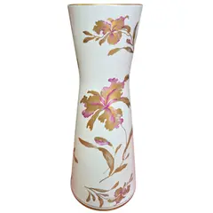 Foto de um(a) Vaso em Porcelana Saller - Decoração Floral e Filete a Ouro, da categoria de Vasos. Este elegante vaso em porcelana é uma peça de destaque para colecionadores e amantes de decoração clássica. Com um design... Vendido no marketplace Trésors.