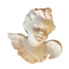 Foto de um(a) Antiga Escultura De Parede Anjo Em Biscuit Francês Branco, da categoria de Objetos de parede esculturais. Antiga escultura anjinho de parede em biscuit francês, peça artística feita e moldada à mão. Medidas 12x13cm. Vendido no marketplace Trésors.