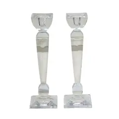 Foto de um(a) Par de castiçais em cristal facetado, da categoria de Castiçais. Par de belos castiçais em cristal facetado com design clássico e imponente. Medidas 25,5 cm de altura. Em bom estado, com... Vendido no marketplace Trésors.