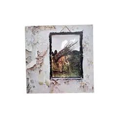 Foto de um(a) ​ LP Led Zeppelin IV de 1988, da categoria de LPs ou Discos de Vinil . LP Led Zeppelin IV, de 1988. Mínimos ricos superficiais que não prejudicam o audio. Vendido no marketplace Trésors.