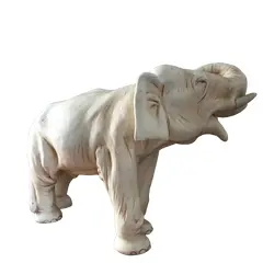 Foto de um(a) Antiga Grande Escultura Elefante Art Deco Faiança Tcheco (Usado), da categoria de Escultura. Grande escultura em faiança de procedência Czechoslovakia, representando elefante com a tromba levantada, que simboliza o... Vendido no marketplace Trésors.