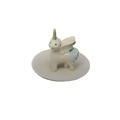 Foto de um(a) Antiga Pequena Escultura Porta Anéis Unicórnio Em Porcelana, da categoria de Porta-Jóias. Porta Anéis Unicórnio Em Porcelana. Porcelana ao gosto LladróMedidas 9x10cm. Vendido no marketplace Trésors.