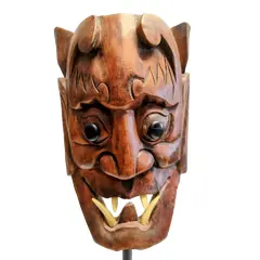 Foto de um(a) Escultura Africana em Madeira, Década de 1990, da categoria de Escultura. Escultura máscara africana em madeira, década de 1990. A: 47,5cm / L : 12,5cm / P: 6cm 14cm diâmetro da base 660g. Vendido no marketplace Trésors.