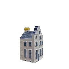 Foto de um(a) Rara Miniatura Casinha Holandesa KLM Bols Delft Nº 84, da categoria de Outros colecionáveis. Linda e autêntica casinha de porcelana holandesa Delft Blue, distribuída exclusivamente aos passageiros da classe executiva... Vendido no marketplace Trésors.
