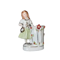 Foto de um(a) Paliteiro Porcelana Brasileira, Década de 1940, da categoria de Paliteiros. Paliteiro em porcelana policromada com filete em ouro, década 1940. Fabricante csa pedreira - são paulo, brasil A: 11 cm /... Vendido no marketplace Trésors.