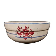 Foto de um(a) Bowl em Cerâmica, Década de 1940, da categoria de Tigelas decorativas. Bowl em cerâmica com policromia feita à mão nos tons de azul e bordô, década de 1940. Sem marca do fabricante. A: 6cm... Vendido no marketplace Trésors.