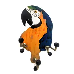 Foto de um(a) Arara Cabideiro, da categoria de Cabideiros e porta-chapéus. Arara cabideiro de parede em madeira policromada com ganchos em latão e bolas de madeira peça única pelo designer marcelus... Vendido no marketplace Trésors.