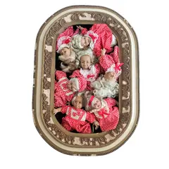 Foto de um(a) Gloobee Dolls Anos 90, da categoria de Bonecas. Bonecas caretinha gloobee dolls, em vinil com corpo de tecido revestido com fibra e cabelos de fibra sintética, tendo como... Vendido no marketplace Trésors.
