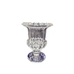 Foto de um(a) Vaso em Vidrão, da categoria de Vasos. Copa em vidrão com relevo no corpo e na borda. A: 25 cm Diâmetro da base: 13,7 cm Diâmetro da boca: 20 cm Peso: 2,8kg. Vendido no marketplace Trésors.