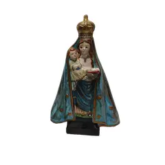 Foto de um(a) Imagem Nossa Senhora de Peneda, Portugal, Década de 1930, da categoria de Objetos religiosos e espirituais. Imagem da nossa senhora de peneda - portugal, com o menino jesus. Em cerâmica policromada, década de 1930. A: 16 cm L: 10 cm... Vendido no marketplace Trésors.