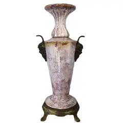 Foto de um(a) Antigo Grande Vaso Ânfora Cerâmica Francesa Com Bronze, da categoria de Vasos. Antigo e imponente vaso/ânfora em cerâmica francesa vitrificada, com aplicação de bronze na base e alças com caras de... Vendido no marketplace Trésors.