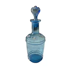 Foto de um(a) Antigo Perfumeiro Frasco Vidro Veneziano Azul Pintado À Mão, da categoria de Perfumeiros. Peça do século XX. Pintada à mão Altura 20cm. Vendido no marketplace Trésors.