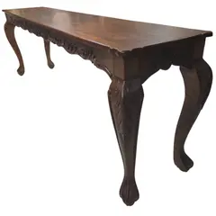 Foto de um(a) Aparador Grande 2,40m Madeira Maciça Entalhada Luís XV, da categoria de Aparadores e Buffet. Magnífico Aparador Clássico de 2,40m em Madeira Maciça – Elegância e Imponência para o seu AmbienteSe você procura uma peça... Vendido no marketplace Trésors.