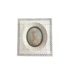 Foto de um(a) Antigo Quadrinho Camafeu Portrait Miniature Pintado Marfim, da categoria de Pinturas. Antigo e legítimo camafeu Portrait miniature em marfim. Pintura manual com bastante riqueza de detalhes. Peça única. Início... Vendido no marketplace Trésors.