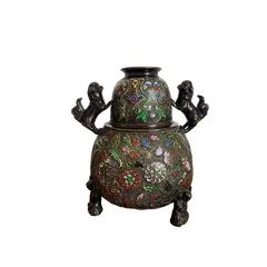 Foto de um(a) Antigo Raro Vaso Jarro Japonês Cães Fó Bronze Cloisonné XIX, da categoria de Vasos. Antigo e imponente vaso artístico com alças em bronze com Cloisonné, peça de excelente qualidade. Linda decoração com flores... Vendido no marketplace Trésors.