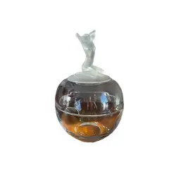 Foto de um(a) Antiga Caixa Bomboniere Dama Cristal Satiné Nachtmann A Deco, da categoria de Porta-Jóias. ~ Natchmann Glass ~Para quem gosta de peças exclusivas! Antiga e belíssima caixa decorativa, bomboniere em cristal da... Vendido no marketplace Trésors.