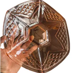Foto de um(a) Antigo Centro De Mesa Fruteira Cristal Francês Daum Nancy, da categoria de Centro de mesa. Daum Nancy, France. Lindo e legítimo centro de mesa em cristal francês assinado pela famosa Cristallerie. Década de... Vendido no marketplace Trésors.