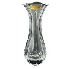 Foto de um(a) Nachtmann Glass Antigo Vaso Em Cristal Alemão Lapidado, da categoria de Vasos. Nachtmann Glass. Elegante e fino vaso em cristal alemão, lapidado à mão. Altura 24cm. Vendido no marketplace Trésors.