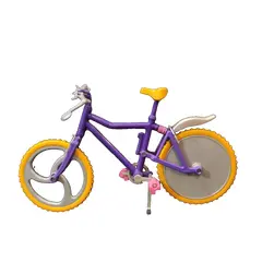 Foto de um(a) Mini Bicicleta Barbie Anos 90, da categoria de Móveis e miniaturas para bonecas. Miniatura de bicicleta em plástico com pneus em borracha amarela com garradeiras. Sem marca do fabricante, década de 1990,... Vendido no marketplace Trésors.