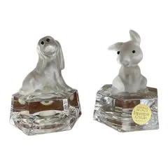 Foto de um(a) Antigo Par De Pequenas Esculturas Animais Cristal Italiano, da categoria de Escultura. Peças feitas à mão. Medem aproximadamente 7 x 5cm cada. Vendido no marketplace Trésors.