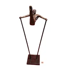 Foto de um(a) Escultura Cinética Inglesa, Anos 2000, da categoria de Escultura. Escultura cinética expressa a arte do movimento em resina com pátina cobre, base em granito preto e hastes em ferro. Obra... Vendido no marketplace Trésors.
