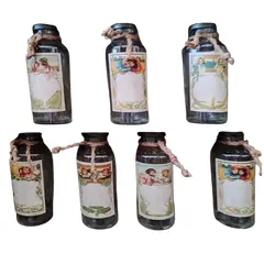 Foto de um(a) Vidros Decorados Art Nouveau, Peças Únicas, da categoria de Garrafas, potes e jarros. Sete vidro decorados com decoupage art nouveau, rótulo e tampa com imagens. Ótimo para temperos, produtos de higiene e... Vendido no marketplace Trésors.