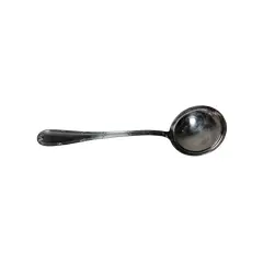 Foto de um(a) Grande concha Plata Lappas, da categoria de Faqueiros / Jogo de talheres. Grande concha para caldos e sopa em metal espessurado à prata, da tradicional marca 'Plata Lappas'. Marca de faqueiros,... Vendido no marketplace Trésors.