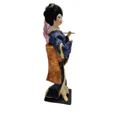 Foto de um(a) Japonesa com Kosode em Seda, Década de 1960, da categoria de Modelos e estatuetas. Japonesa com seu traje típico - o kosode, em seda forrado. Um clássico dos anos 1960. A: 23 cm L: 7 cm Peso: 92 g. Vendido no marketplace Trésors.