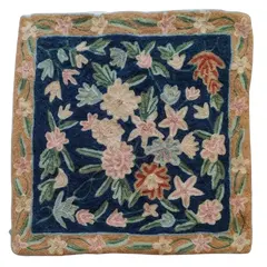 Foto de um(a) Capa de almofada Kashmir Crewel, da categoria de Fronhas Decorativas. Capa de almofada kashmir crewel, com forro original, década de 1990 Mede: 40 x 40 cm. Vendido no marketplace Trésors.