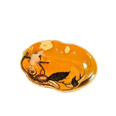 Foto de um(a) Travessa Noritake Morimura Lusterware Pintada À Mão Com Pássaro, Japão, Déc. 1920/30, da categoria de Travessas e tigelas. Uma Noritake japonesa cheia de detalhes, produzida provavelmente entre as décadas de 1920 e 1930. A decoração combina fundo... Vendido no marketplace Trésors.
