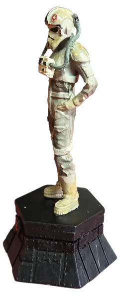 Foto de um(a) ​Peça De Xadrez Star Wars AT-AT Pilot - Pintada À Mão, da categoria de Figuras de ação. Item de Colecionador: Piloto de AT-AT – Elite do Império Galáctico Esta peça faz parte da prestigiada coleção oficial de... Vendido no marketplace Trésors.