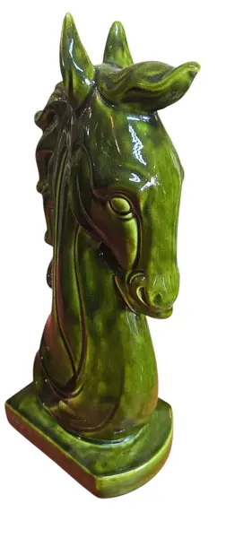 Foto de um(a) Escultura Contemporânea de Cavalo em Porcelana, da categoria de Escultura. Uma interpretação moderna que explora o contraste entre a força do animal e a fragilidade da cerâmica fina. Esta escultura... Mostrado de uma perspectiva diferente. Vendido no marketplace Trésors.