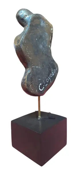 Foto de um(a) Escultura "A Caridade" Cristina Loyola, da categoria de Escultura. Magnífica escultura autoral da artista plástica Cristina Loyola, conhecida pelo seu estilo único que mistura elementos da... Mostrado de uma perspectiva diferente. Vendido no marketplace Trésors.