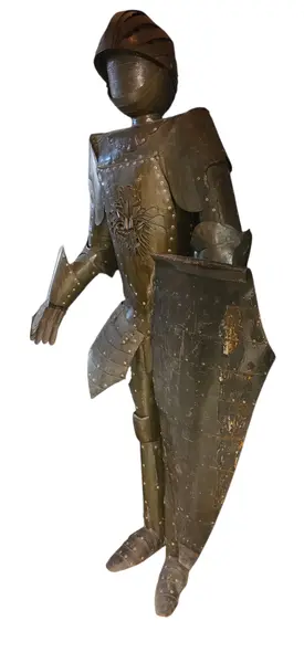 Foto de um(a) Armadura Medieval em Tamanho Real – Latão Envelhecido com Escudo e Elmo Articulado, da categoria de Armas e armaduras. Transforme qualquer ambiente em um verdadeiro cenário histórico com esta magnífica armadura em tamanho real. Confeccionada... Vendido no marketplace Trésors.