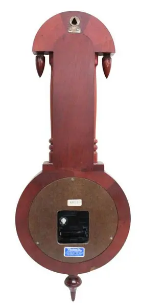 Foto de um(a) Relógio De Parede Com Termômetro Vermelho, da categoria de Relógios de parede. Relógio de parede da manufatura MODEARTE movimentação a quartzo em caixa de madeira nobre com torneados e mostrador em metal... Mostrado de uma perspectiva diferente. Vendido no marketplace Trésors.