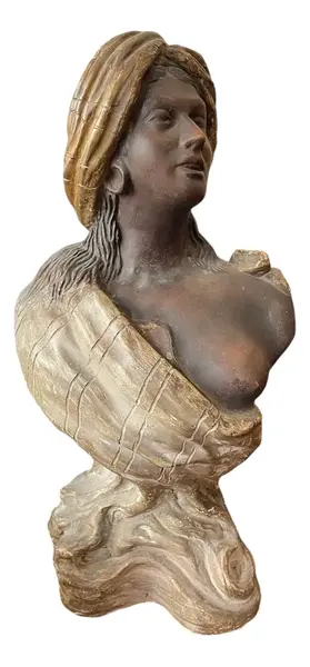 Foto de um(a) Antigo Busto Escultura Blackamoor Em Terracota Austríaca, da categoria de Escultura. Importante busto de mulher seminua em terracota, início do século XX. Peça artística, toda feita à mão Altura 39cm. Vendido no marketplace Trésors.