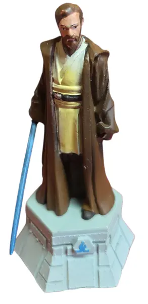 Foto de um(a) Estátua Obi-Wan Kenobi Star Wars - Peça de Xadrez Colecionável (Bispo Branco) - Pintado à Mão, da categoria de Figuras de ação. Honre o legado dos Jedi com esta figura detalhada de Obi-Wan Kenobi. Esta peça faz parte da exclusiva coleção de xadrez de... Mostrado de uma perspectiva diferente. Vendido no marketplace Trésors.