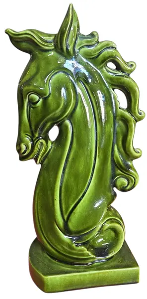 Foto de um(a) Escultura Contemporânea de Cavalo em Porcelana, da categoria de Escultura. Uma interpretação moderna que explora o contraste entre a força do animal e a fragilidade da cerâmica fina. Esta escultura... Vendido no marketplace Trésors.