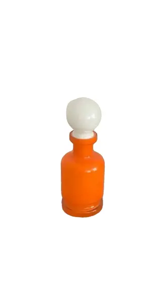 Foto de um(a) Aphothecary bottle, vidro de colônia em murano, da categoria de Outros colecionáveis. Frasco em murano na cor laranja com a tampa branca. Peça original em vidro Murano, artesanal e colecionável. Design elegante... Vendido no marketplace Trésors.