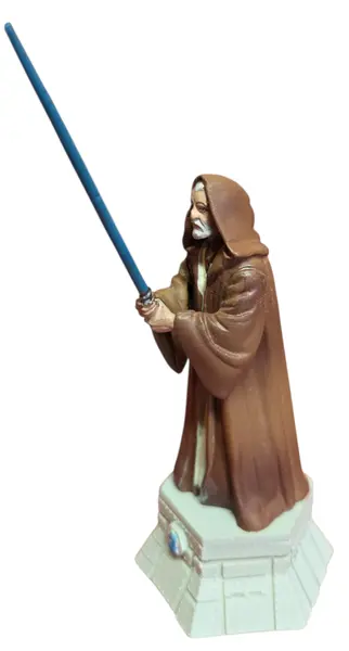 Foto de um(a) Estátua Obi-Wan Kenobi (Old Ben) Star Wars - Peça de Xadrez Colecionável (Cavaleiro Branco) - Pintado à Mão, da categoria de Figuras de ação. Adicione a sabedoria do lendário "Old Ben" à sua coleção com esta figura detalhada de Obi-Wan Kenobi. Esta peça faz parte da... Vendido no marketplace Trésors.