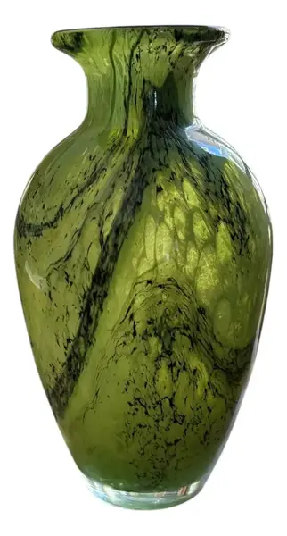 Foto de um(a) Antigo Vaso Jarro Art Deco Em Murano Verde George Davidson, da categoria de Vasos. ~ George Davidson Glass ~Antigo e belíssimo vaso artístico em Murano, feito à mão. Técnica de trabalho marmorizado. Art... Vendido no marketplace Trésors.