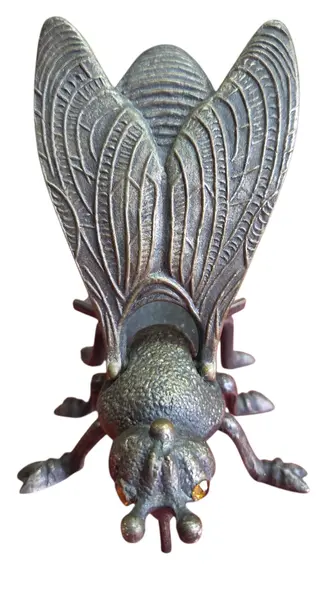 Foto de um(a) Cinzeiro de Mosca em Bronze, da categoria de Cinzeiros. Mostrado de uma perspectiva diferente. Vendido no marketplace Trésors.