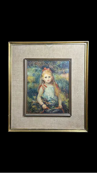 Foto de um(a) Par de Quadros Vintage Renoir e Reynolds, da categoria de Molduras para quadros. Par de quadros vintage, um a reprodução impressão em tela de “Menina com as Espigas”, também conhecida como “Menina com... Mostrado de uma perspectiva diferente. Vendido no marketplace Trésors.