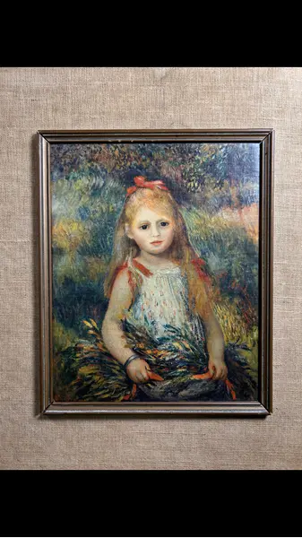 Foto de um(a) Par de Quadros Vintage Renoir e Reynolds, da categoria de Molduras para quadros. Par de quadros vintage, um a reprodução impressão em tela de “Menina com as Espigas”, também conhecida como “Menina com... Mostrado de uma perspectiva diferente. Vendido no marketplace Trésors.
