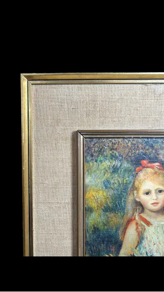 Foto de um(a) Par de Quadros Vintage Renoir e Reynolds, da categoria de Molduras para quadros. Par de quadros vintage, um a reprodução impressão em tela de “Menina com as Espigas”, também conhecida como “Menina com... Mostrado de uma perspectiva diferente. Vendido no marketplace Trésors.