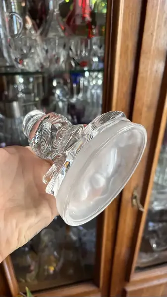 Foto de um(a) Antiga Escultura Coruja Art Deco Cristal Francês Luminarc, da categoria de Escultura. Luminarc - Verrerie D'arques, France. Antiga e decorativa escultura artística representando coruja em cristal francês com... Mostrado de uma perspectiva diferente. Vendido no marketplace Trésors.