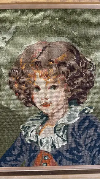 Foto de um(a) Antigo Lindo Quadro Gobelin Tapeçaria Francesa Original, da categoria de Arte têxtil. Antigo quadro gobelin, tapeçaria francesa. Todo feito à mão. Uma beleza!Medidas total com moldura 59x48cm Medidas só da obra... Mostrado de uma perspectiva diferente. Vendido no marketplace Trésors.
